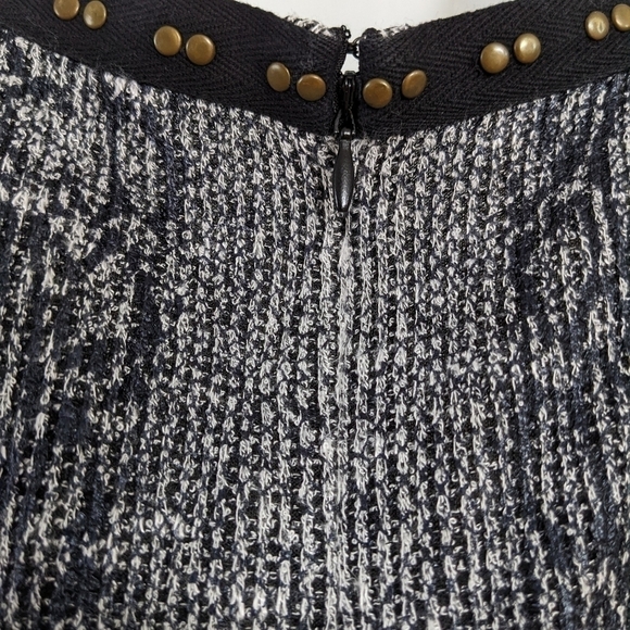 TAHARI snake animal print hook eye front v neck dress size Small c1 - Picture 3 of 8